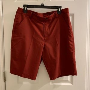 NWOT: Puma men’s burgundy golf shorts size 32